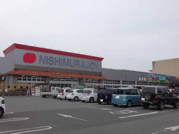 西村ジョイ (1,670m)