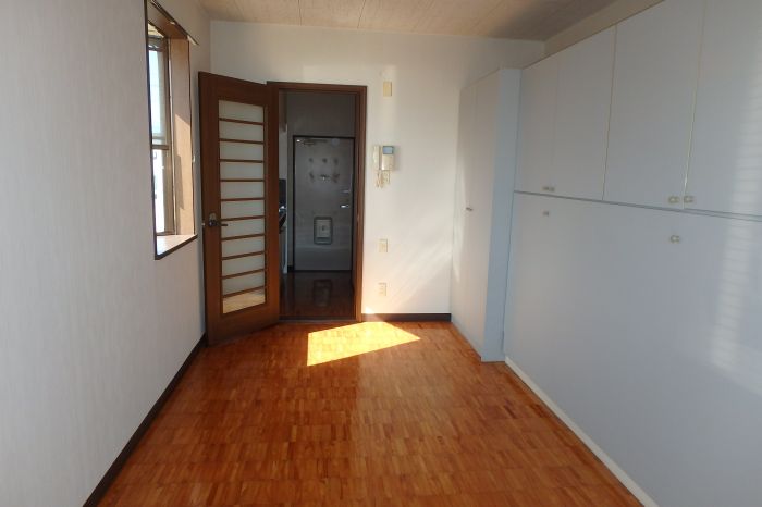 角部屋なので明るいです