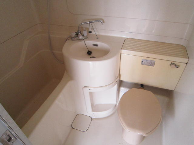 浴室／ユニットバスはご愛嬌で・・・