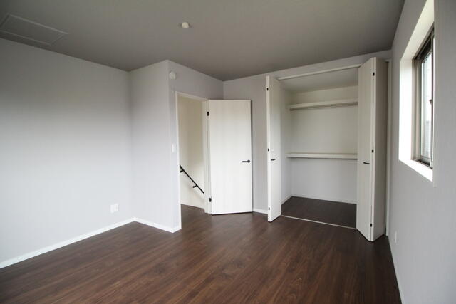 リビング以外の居室／Ａ・Ｂ・Ｃ棟の居室です。収納力の高いクローゼットがあります。