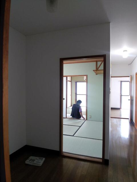 リビング以外の居室／畳・襖・和室の引き戸、和室の壁　リフォーム済み！