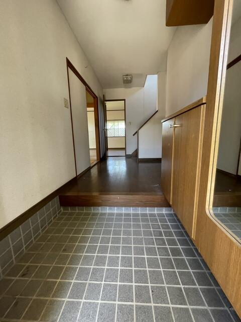 玄関／玄関鏡付き！