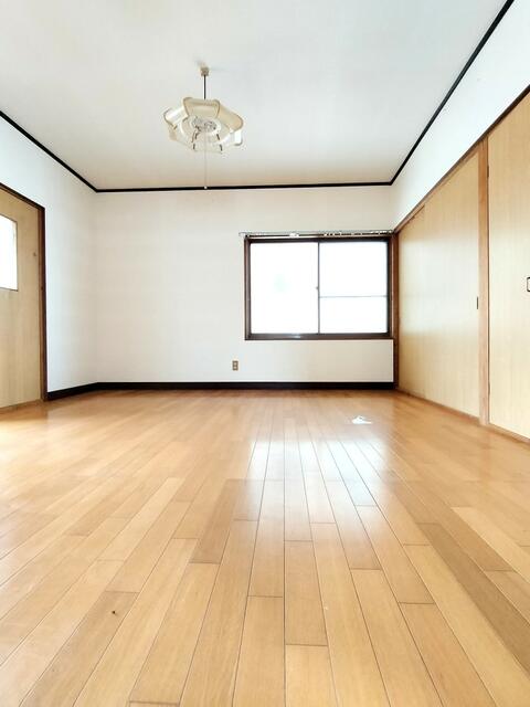 detached 愛媛県南宇和郡愛南町御荘平城 地図を見る
