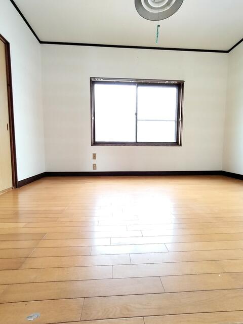 detached 愛媛県南宇和郡愛南町御荘平城 地図を見る