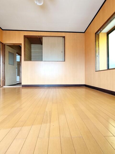 detached 愛媛県南宇和郡愛南町御荘平城 地図を見る