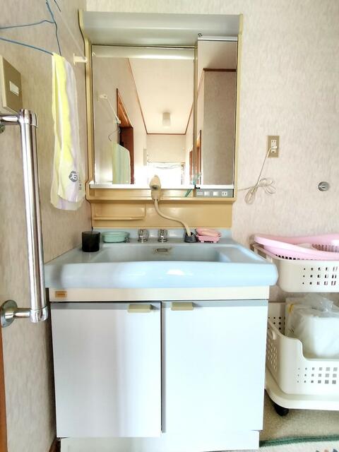 detached 愛媛県南宇和郡愛南町御荘平城 地図を見る