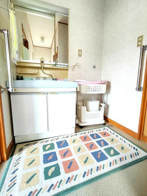 detached 愛媛県南宇和郡愛南町御荘平城 地図を見る