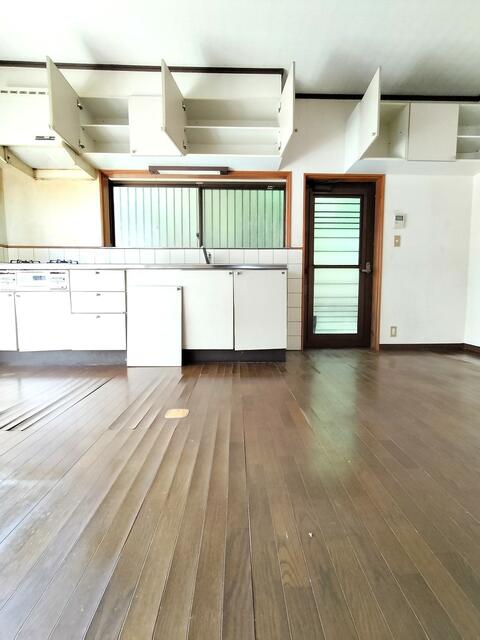 detached 愛媛県南宇和郡愛南町御荘平城 地図を見る