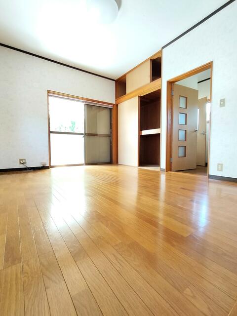 detached 愛媛県南宇和郡愛南町御荘平城 地図を見る