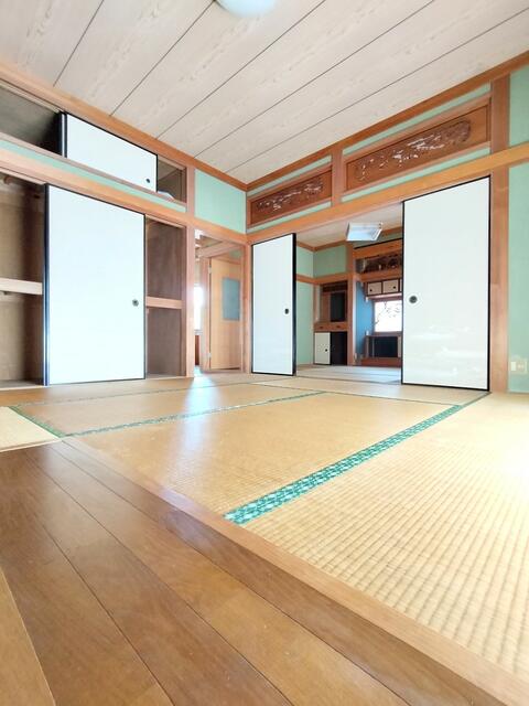 detached 愛媛県南宇和郡愛南町御荘平城 地図を見る