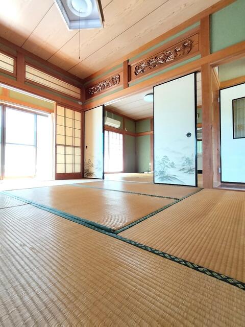 detached 愛媛県南宇和郡愛南町御荘平城 地図を見る