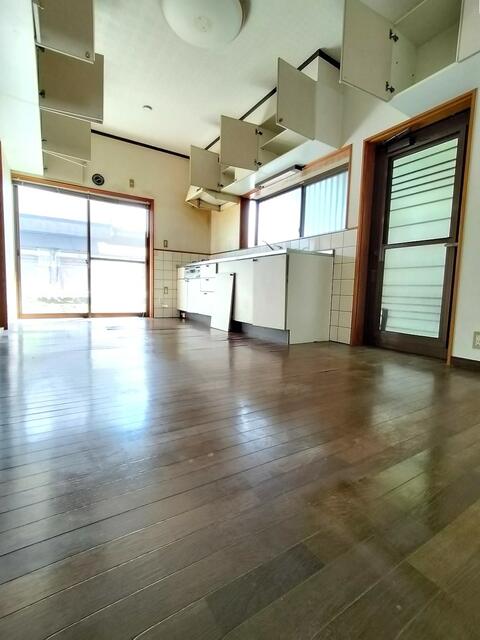 detached 愛媛県南宇和郡愛南町御荘平城 地図を見る