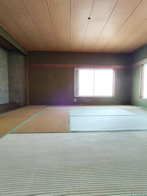 detached 愛媛県南宇和郡愛南町城辺甲 地図を見る