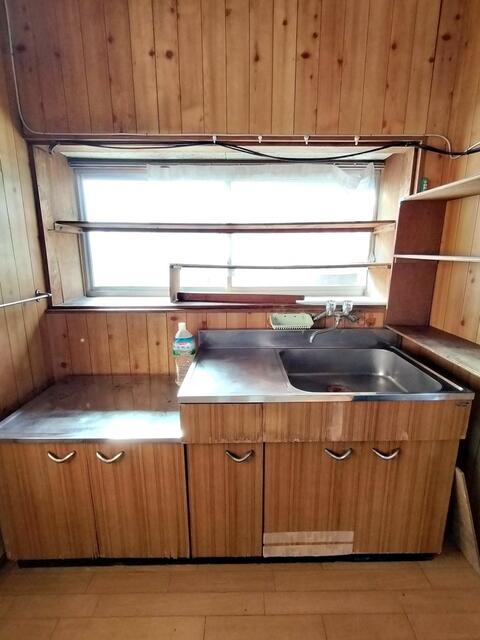 detached 愛媛県南宇和郡愛南町城辺甲 地図を見る