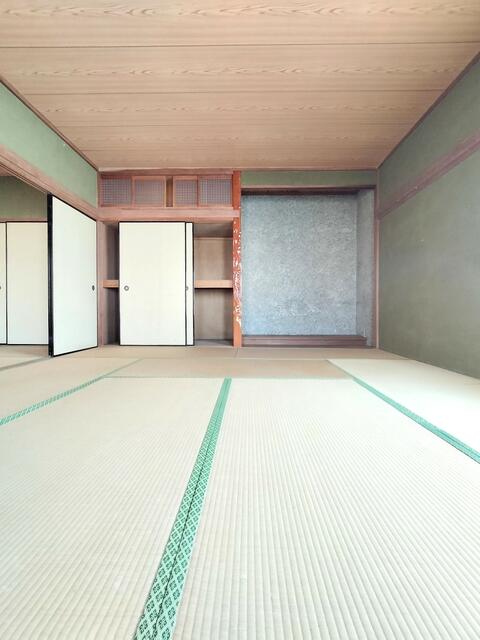 detached 愛媛県南宇和郡愛南町城辺甲 地図を見る