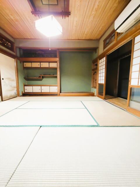 detached 愛媛県南宇和郡愛南町御荘平城 地図を見る