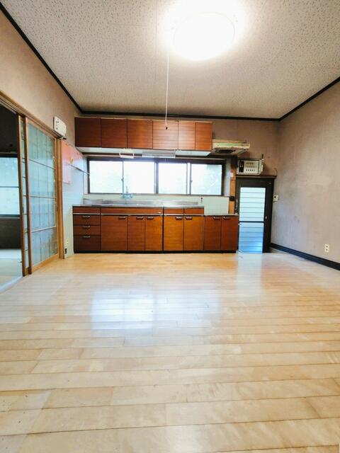 detached 愛媛県南宇和郡愛南町御荘平城 地図を見る