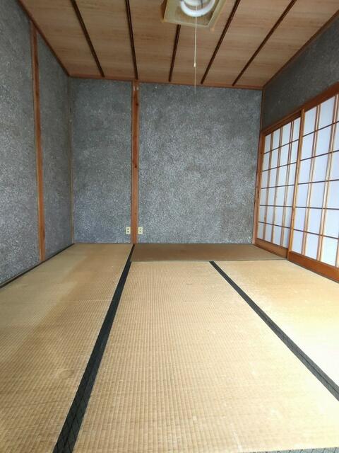 detached 愛媛県南宇和郡愛南町城辺甲 地図を見る