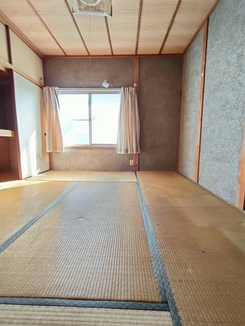 detached 愛媛県南宇和郡愛南町城辺甲 地図を見る