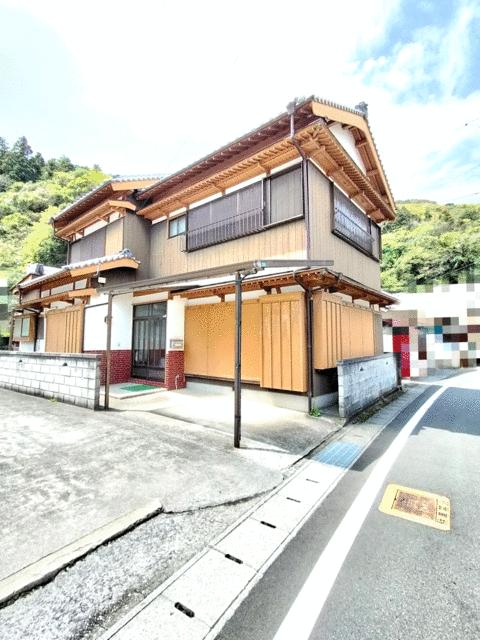 detached 愛媛県南宇和郡愛南町久良 地図を見る