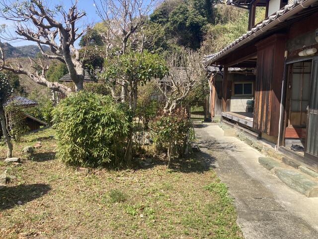 detached 愛媛県西宇和郡伊方町二見 地図を見る