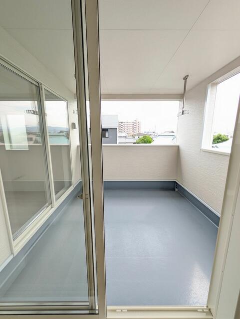 detached 愛媛県伊予郡松前町大字筒井 地図を見る