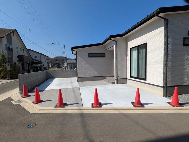 detached 愛媛県伊予郡砥部町千足 地図を見る