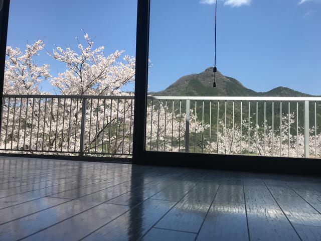 detached 愛媛県東温市上林