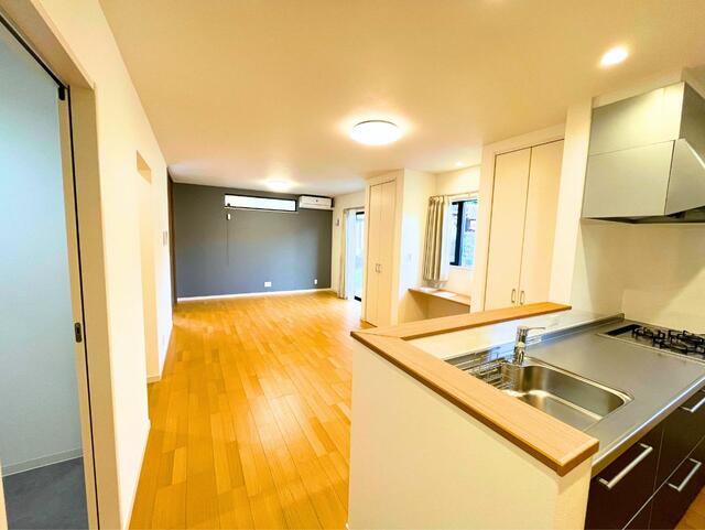 detached 愛媛県伊予郡砥部町岩谷口 地図を見る