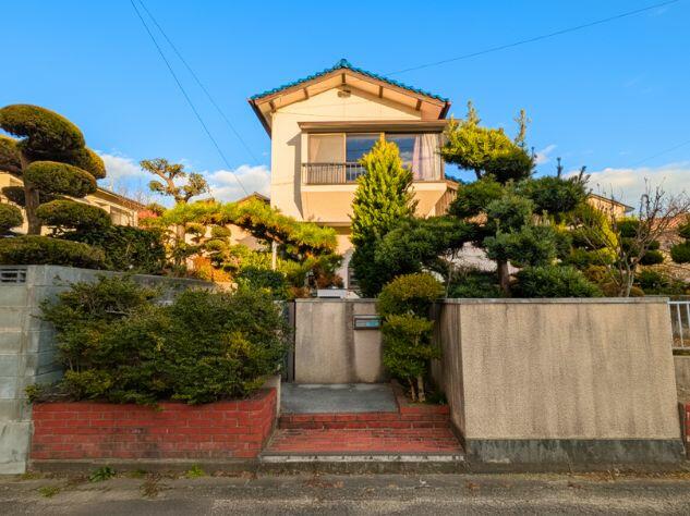 愛媛県松山市の一戸建て | 1980万円 | 3DK | 218.28m² | Akiyama house finder