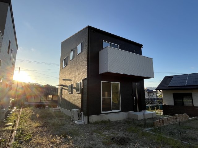 detached 愛媛県伊予郡砥部町岩谷口 地図を見る