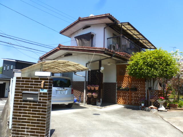 愛媛県松山市の一戸建て | 2500万円 | 6SDK | 389.88m² | Akiyama house finder