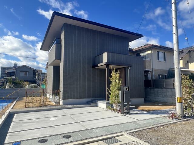愛媛県松山市の一戸建て | 5990万円 | 3LDK | 182.18m² | Akiyama house finder