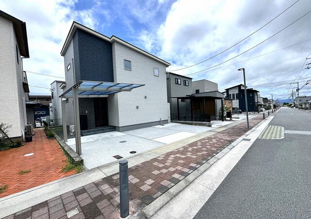detached 愛媛県東温市志津川南３丁目 地図を見る