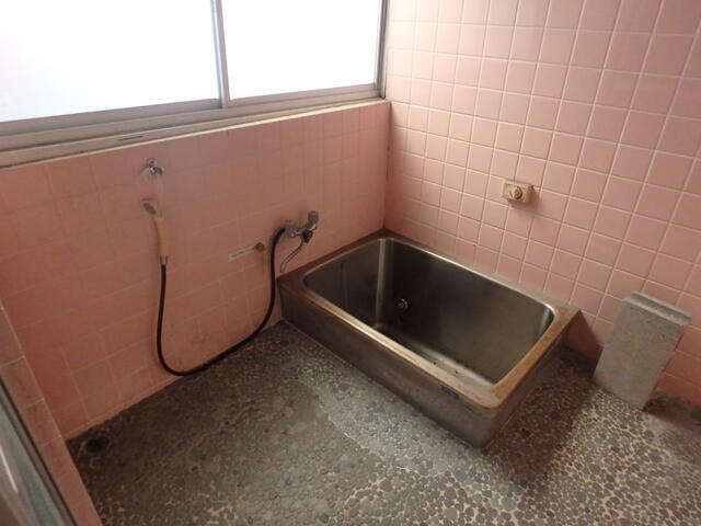 detached 愛媛県松山市三津１丁目 地図を見る