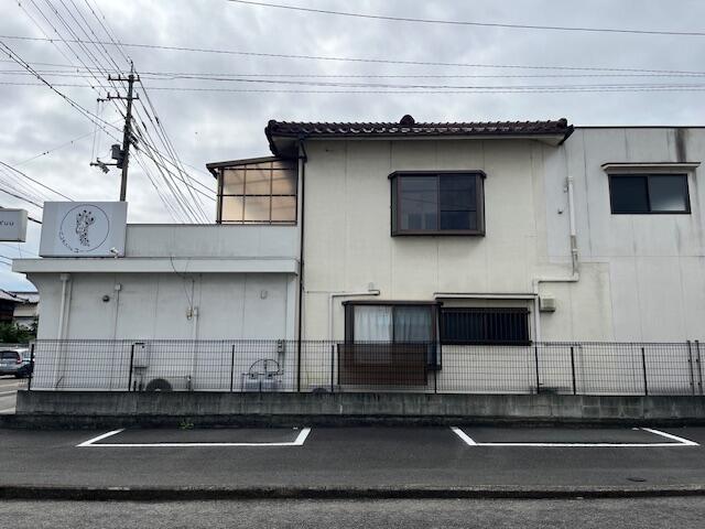 detached 愛媛県伊予郡砥部町高尾田