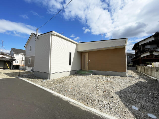 detached 愛媛県伊予市下吾川 地図を見る