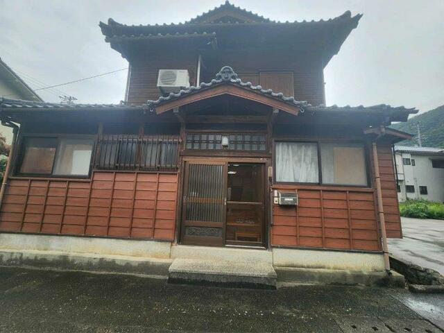 detached 愛媛県西予市三瓶町二及 地図を見る