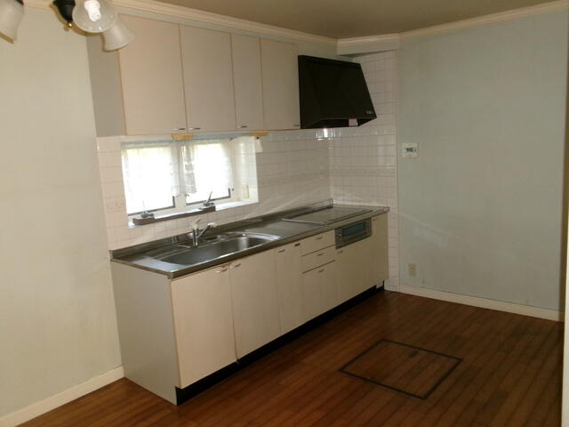 detached 愛媛県東温市則之内甲 地図を見る