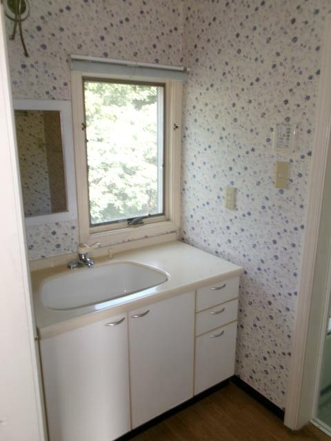 detached 愛媛県東温市則之内甲 地図を見る