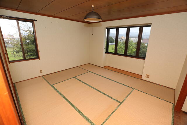 detached 愛媛県伊予郡松前町大字西高柳