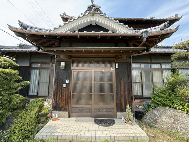 detached 愛媛県伊予郡松前町大字中川原 地図を見る