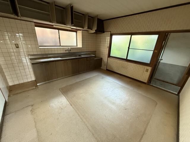 detached 愛媛県伊予郡松前町大字中川原 地図を見る