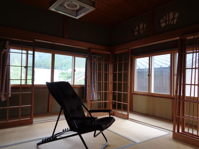 detached 愛媛県上浮穴郡久万高原町上野尻 地図を見る
