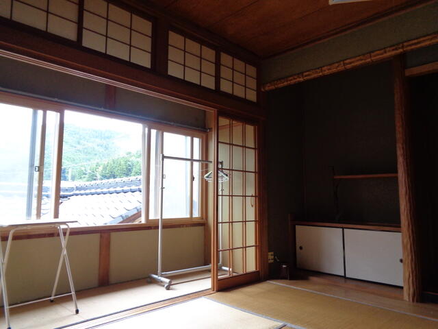 detached 愛媛県上浮穴郡久万高原町上野尻 地図を見る