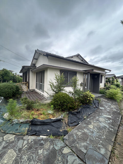 愛媛県新居浜市の一戸建て | 649万円 | 4DK | 657.98m² | Akiyama house finder