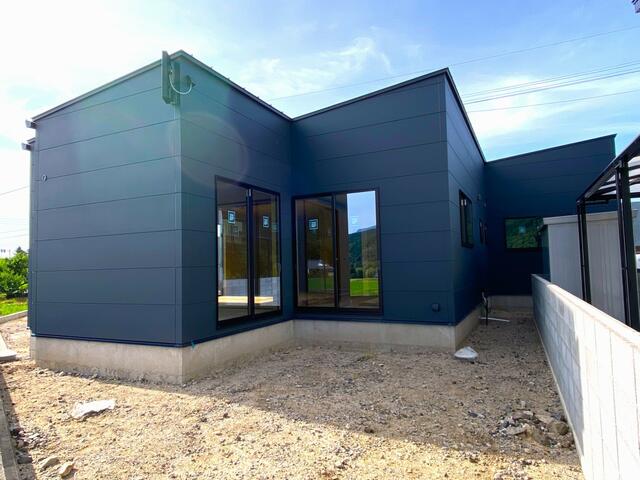 detached 愛媛県東温市南方 地図を見る