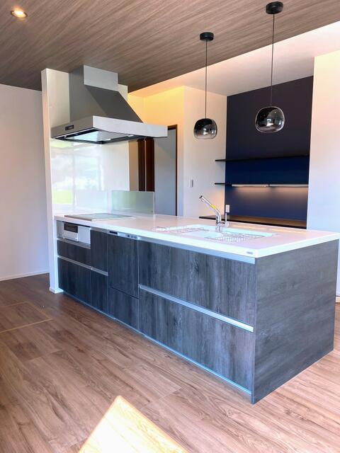 detached 愛媛県東温市南方 地図を見る