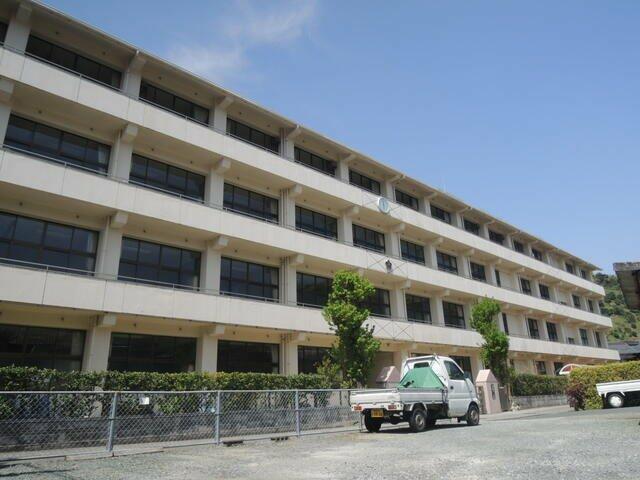 detached 愛媛県八幡浜市五反田 地図を見る