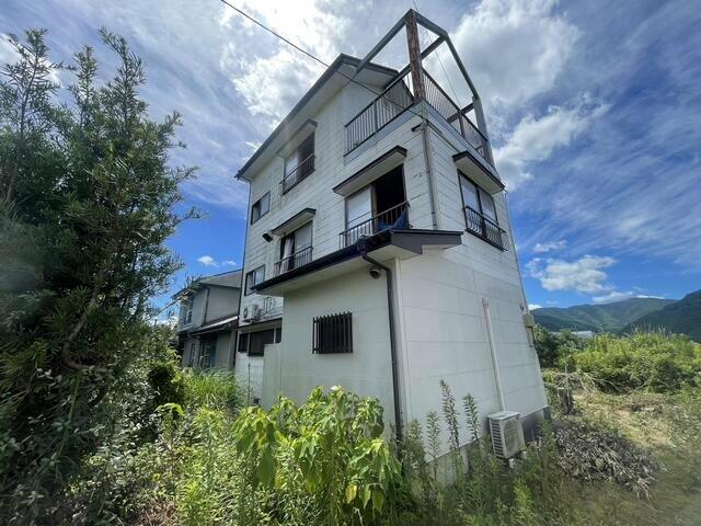 detached 愛媛県大洲市菅田町菅田 地図を見る